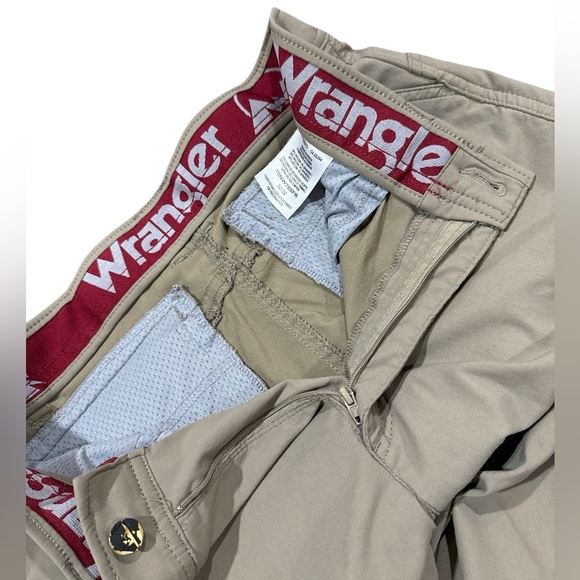 Wrangler Men’s Pants Khaki Olive - Picture 13 of 15